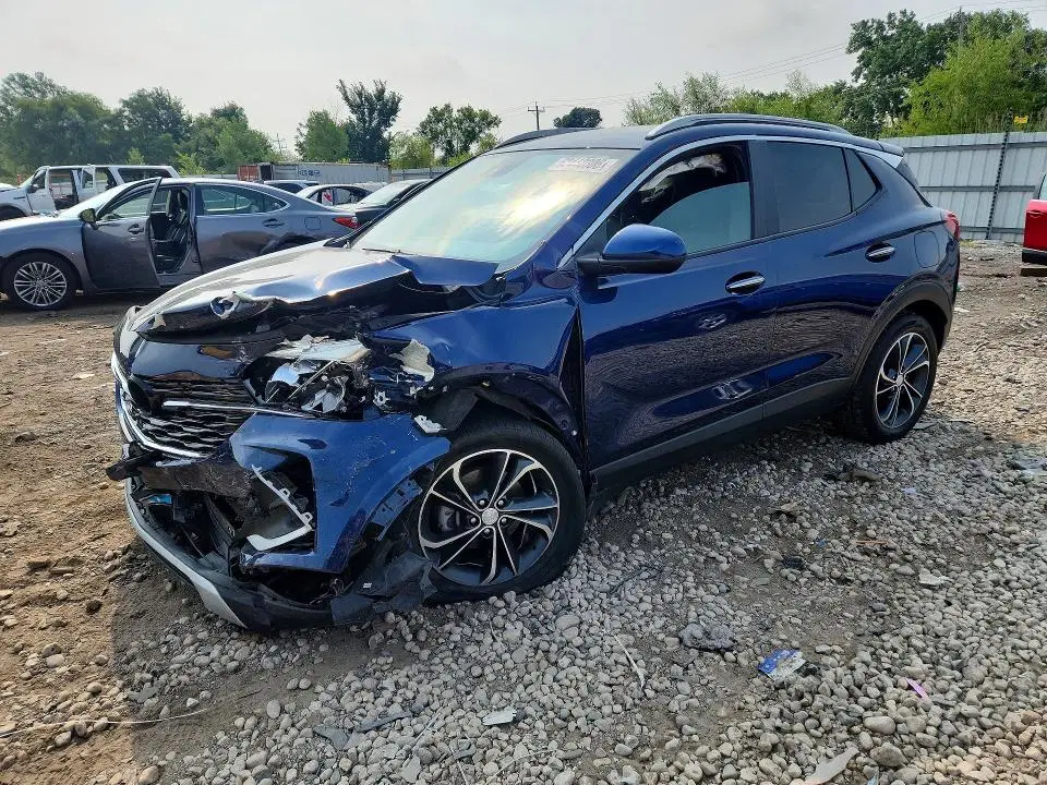 KL4MMDS20PB008507 — 2023 Buick Encore GX, передняя часть, фото до ремонта
