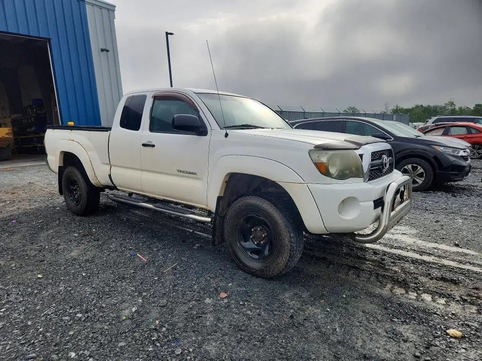 2011 TOYOTA TACOMA VIN 5TFUU4EN8BX008567 фото 4