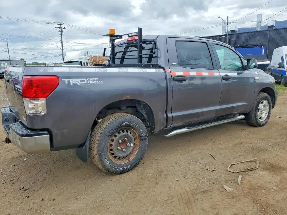 2013 TOYOTA TUNDRA VIN 5TFDY5F13DX300913 фото 4