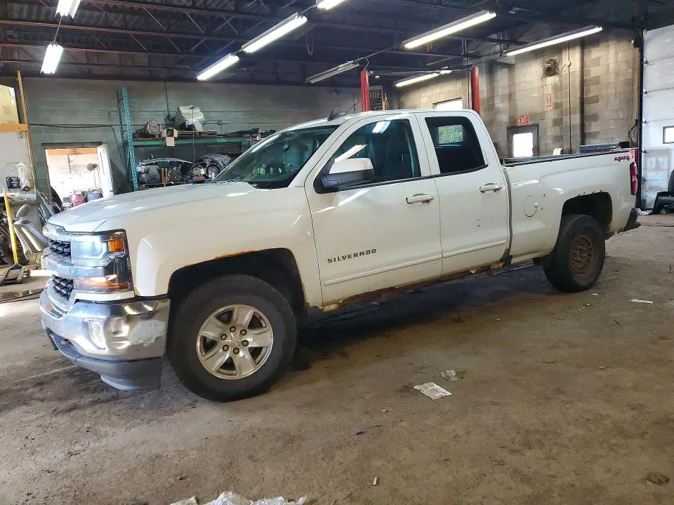 1GCVKREC9GZ265108 — 2016 Chevrolet Silverado, NORMAL WEAR, фото до ремонта