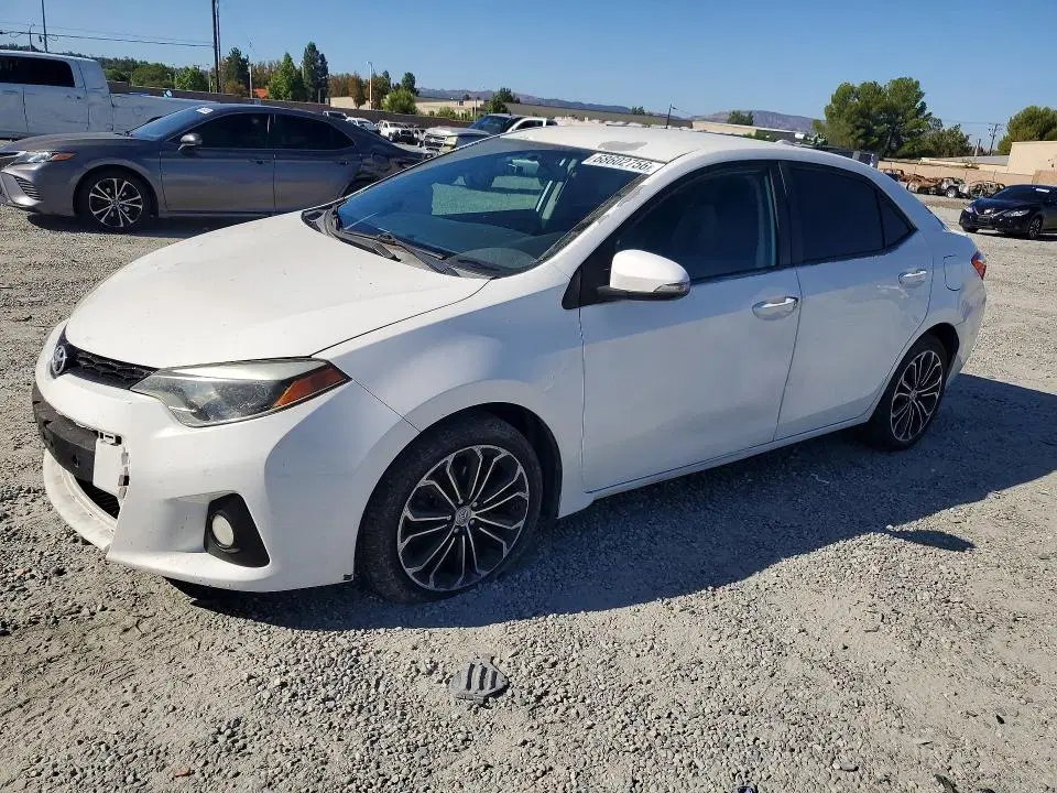 5YFBURHE7FP224043 — 2015 Toyota Corolla, Side, фото до ремонта
