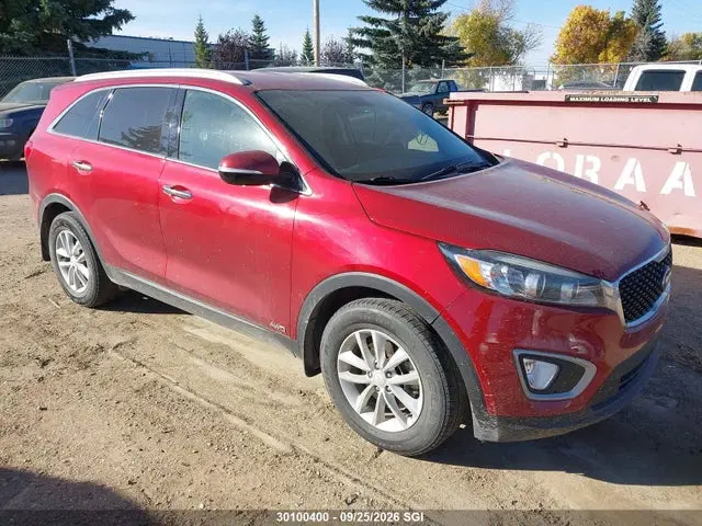 5XYPGDA12HG330415 — 2017 Kia Sorento LX/L, Град (Hail), фото до ремонта