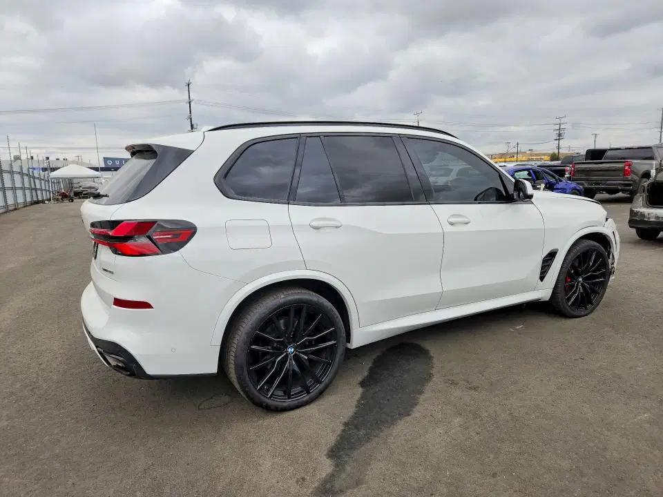 2024 BMW X5 VIN 5UX13EU0XR9U59241 фото 3