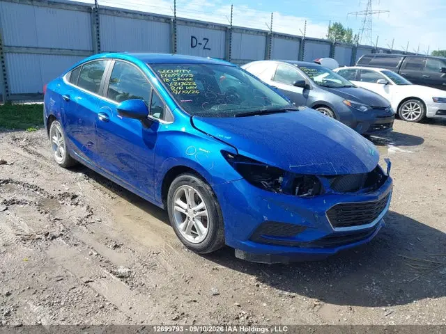 1G1BE5SM0J7217623 — 2018 Chevrolet Cruze LT Auto, Передняя часть (Front), фото до ремонта