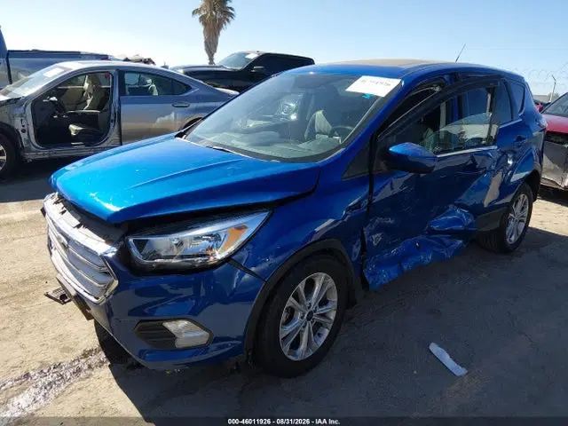 2017 Ford ESCAPE SE VIN 1FMCU0GD1HUE02314 фото 2