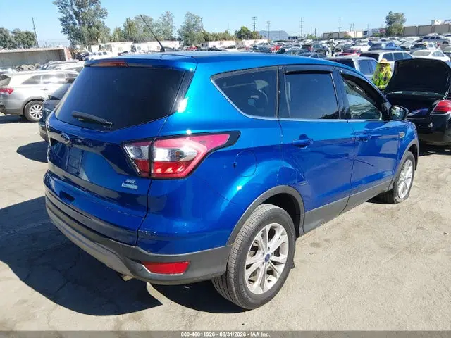 2017 Ford ESCAPE SE VIN 1FMCU0GD1HUE02314 фото 4
