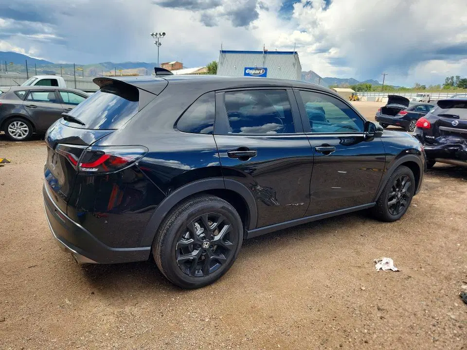 2025 Honda HR-V VIN 3CZRZ2H5XSM753795 фото 3