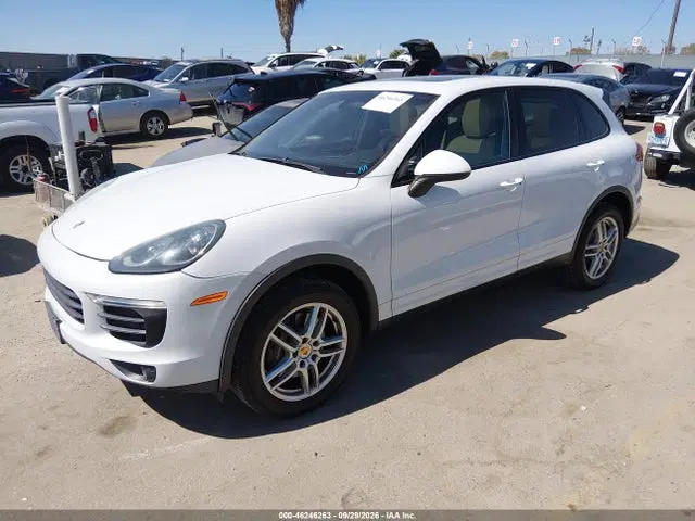 2016 Porsche Cayenne VIN WP1AA2A23GKA10483 фото 2