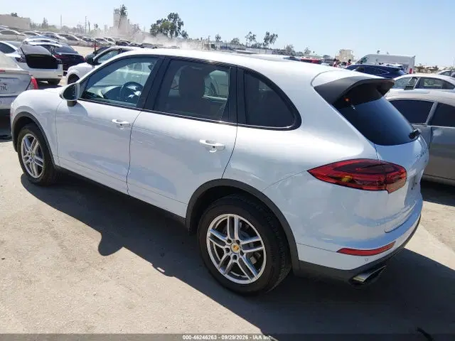 2016 Porsche Cayenne VIN WP1AA2A23GKA10483 фото 3