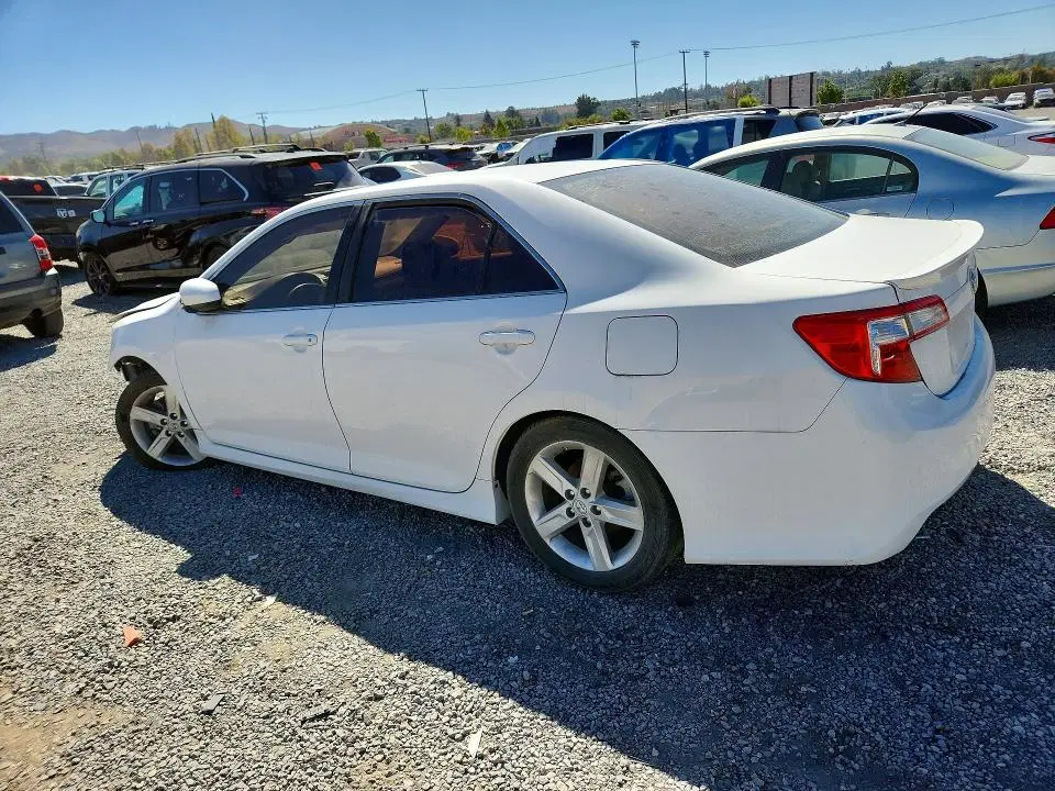 2014 Toyota Camry VIN 4T1BF1FK0EU425221 фото 2