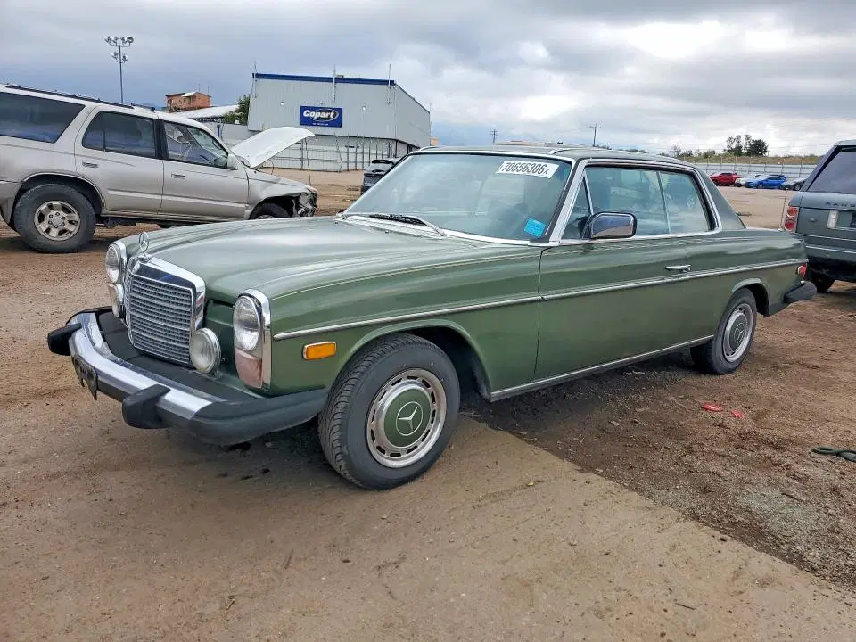 11407312104279 — 1975 Mercedes-Benz C-CLASS C280 Luxury, MINOR DENT/SCRATCHES, фото до ремонта