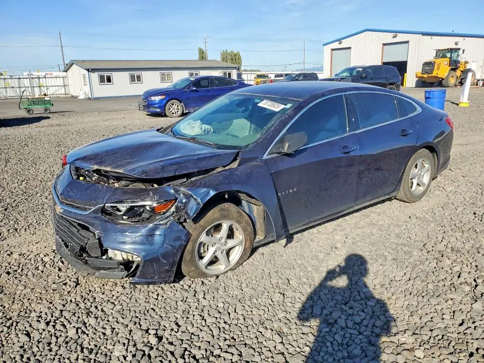 1G1ZB5ST1HF211022 — 2017 Chevrolet Malibu, Front End, фото до ремонта