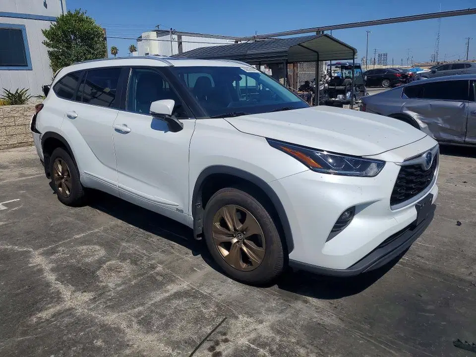 2023 Toyota Highlander VIN 5TDABRCH4PS566383 фото 4