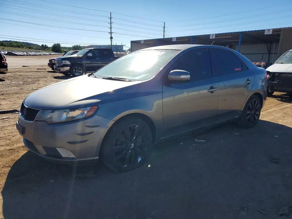 KNAFW4A34A5052080 — 2010 Kia Forte, VANDALISM, фото до ремонта