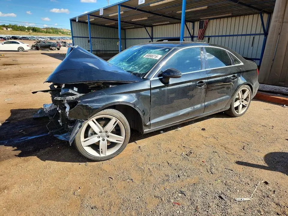 WAUEFGFF0F1051569 — 2015 Audi A3, Передняя часть (Front End), фото до ремонта