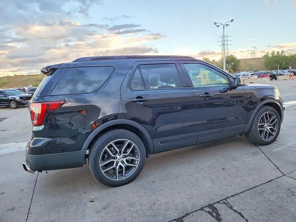 2016 Ford Explorer VIN 1FM5K8GT8GGC45589 фото 3