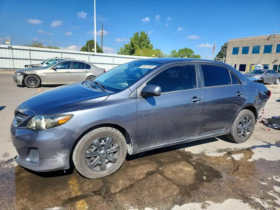 2T1BU4EE3BC739462 — 2011 Toyota Corolla, HAIL, фото до ремонта