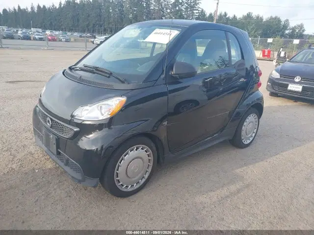 2015 Smart Fortwo Pure VIN WMEEJ3BA9FK819582 фото 2