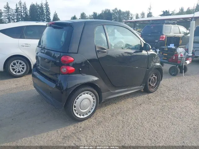 2015 Smart Fortwo Pure VIN WMEEJ3BA9FK819582 фото 4