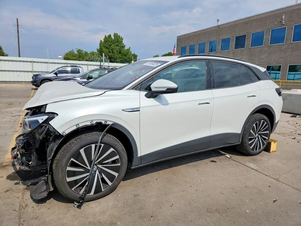 1V2DSPE87SC015842 — 2025 Volkswagen ID.4, Передняя часть, фото до ремонта