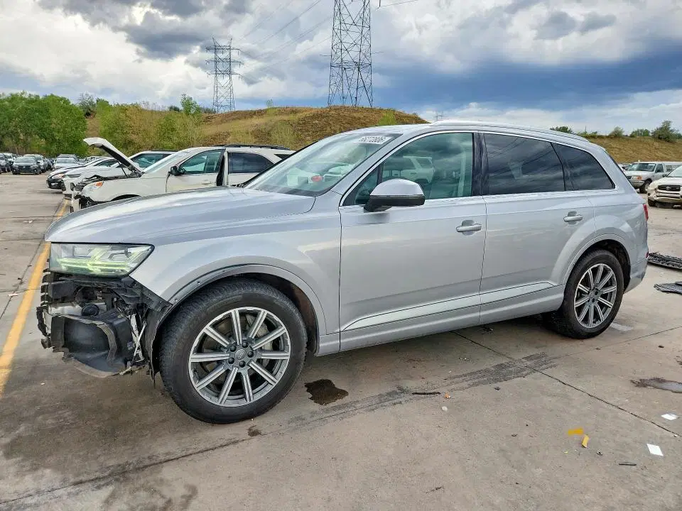 WA1LAAF75JD028790 — 2018 Audi Q7, FRONT END, фото до ремонта