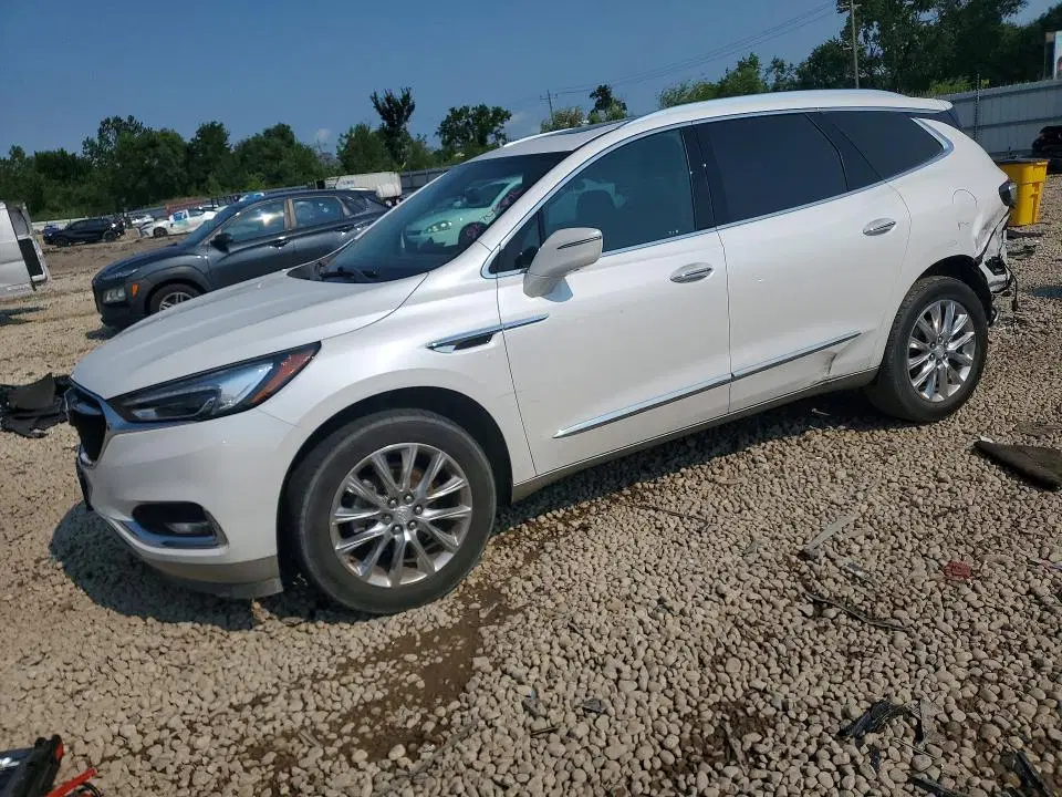 5GAERBKWXLJ132935 — 2020 Buick Enclave, Задняя часть, фото до ремонта