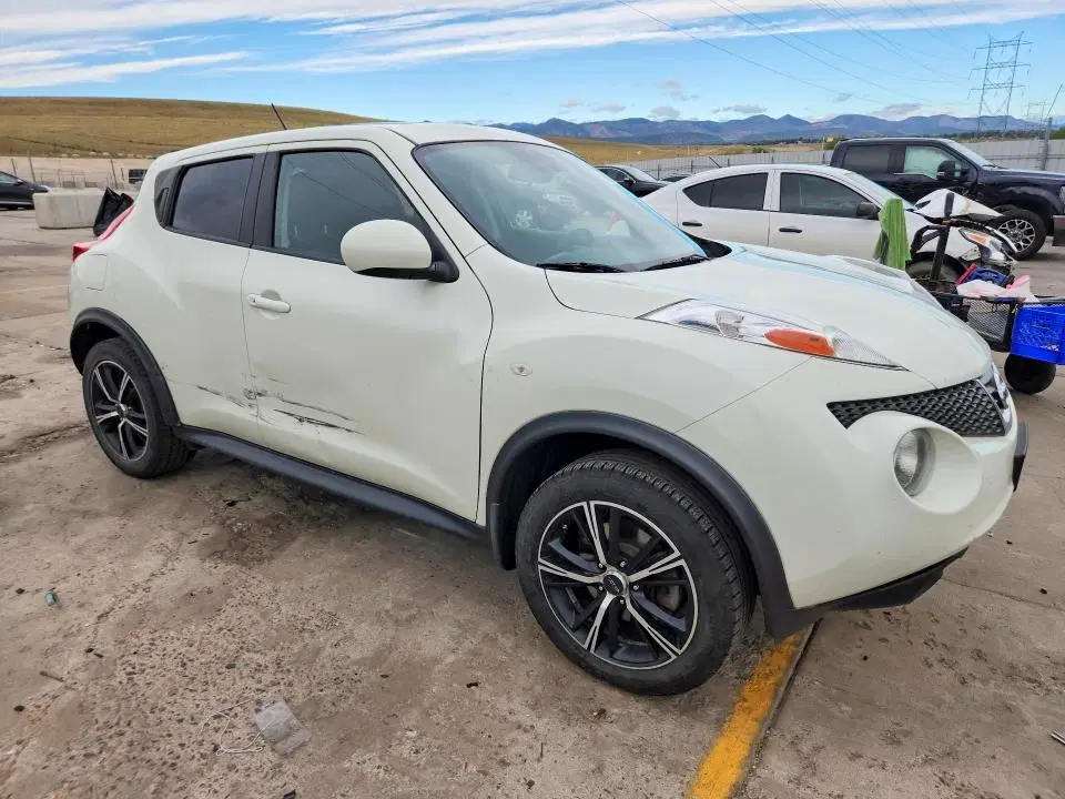 2011 NISSAN JUKE VIN JN8AF5MV0BT016243 фото 4