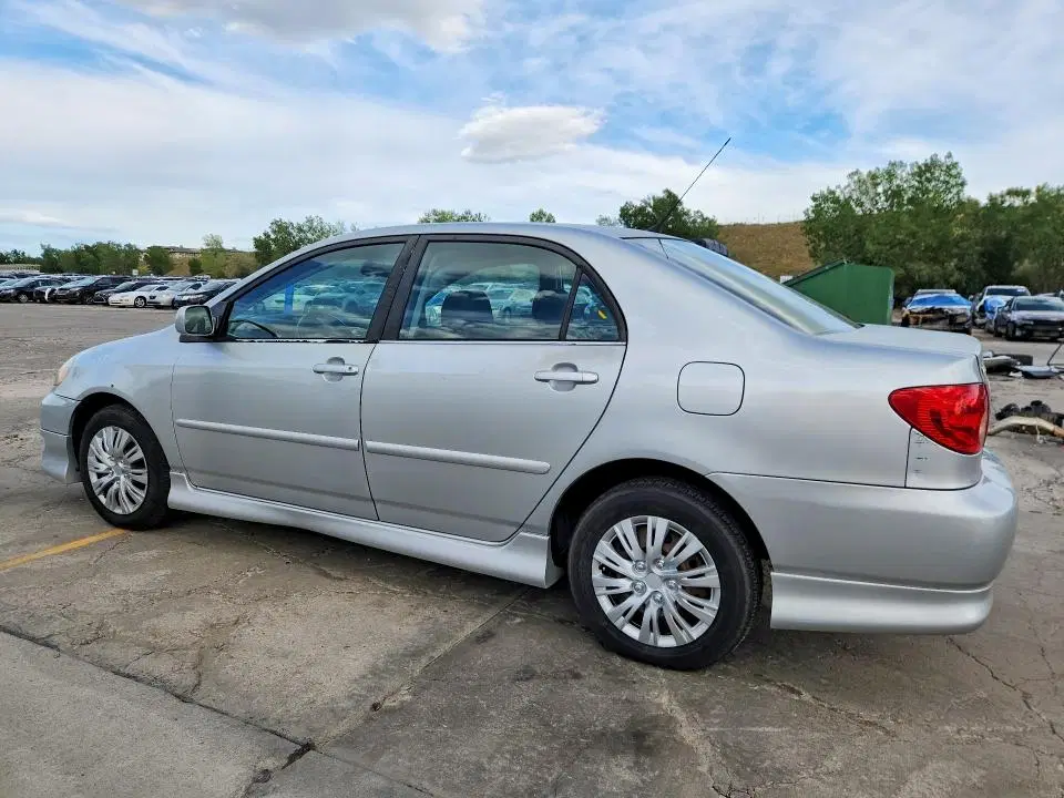 2005 TOYOTA COROLLA VIN 1NXBR32E76Z585388 фото 2