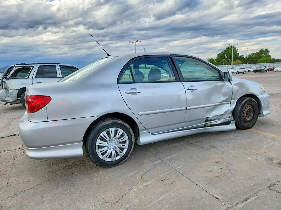 2005 TOYOTA COROLLA VIN 1NXBR32E76Z585388 фото 3