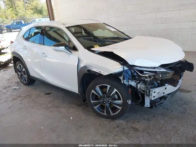 JTHX3JBH1N2048986 — 2022 Lexus UX 200, Front End, фото до ремонта