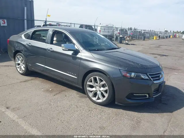 2G1125S34J9165746 — 2018 Chevrolet Impala 2LZ, Right Side, фото до ремонта