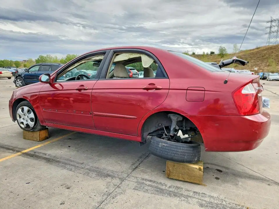 2005 KIA SPECTRA VIN KNAFE121755205006 фото 2
