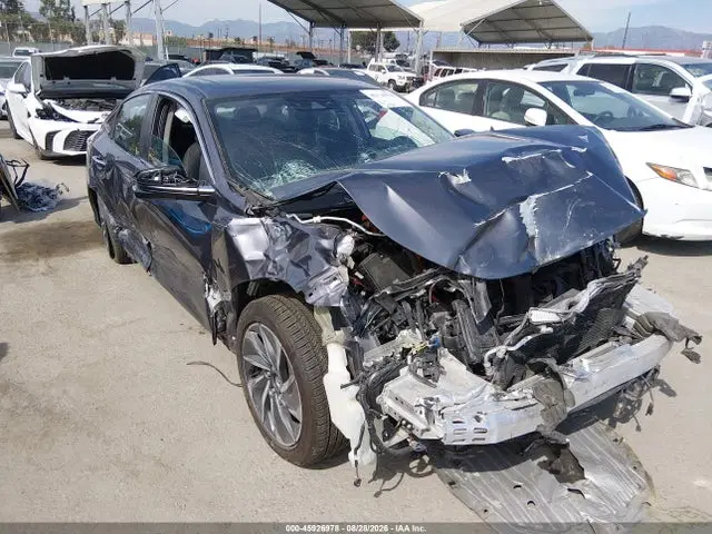 19XZE4F98LE006596 — 2020 Honda Insight Touring, Right Side, фото до ремонта