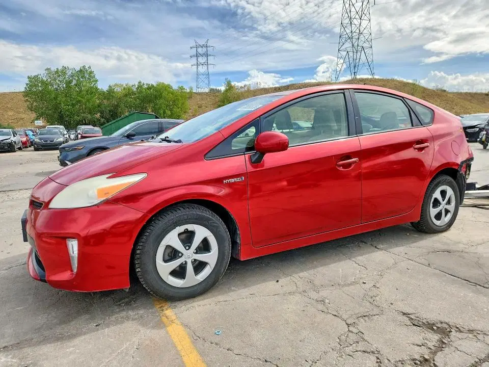 JTDKN3DU2C5407737 — 2012 Toyota Prius, REAR END, фото до ремонта