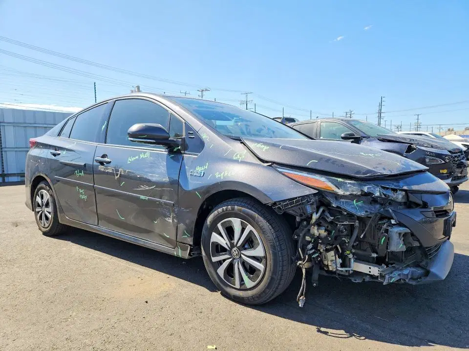 2017 Toyota PRIUS PRIME VIN JTDKARFP3H3063845 фото 4