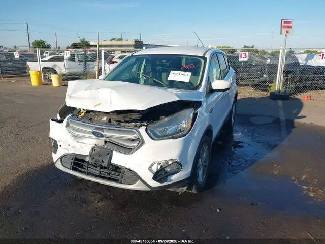 2017 Ford ESCAPE SE VIN 1FMCU9GD5HUE17693 фото 2
