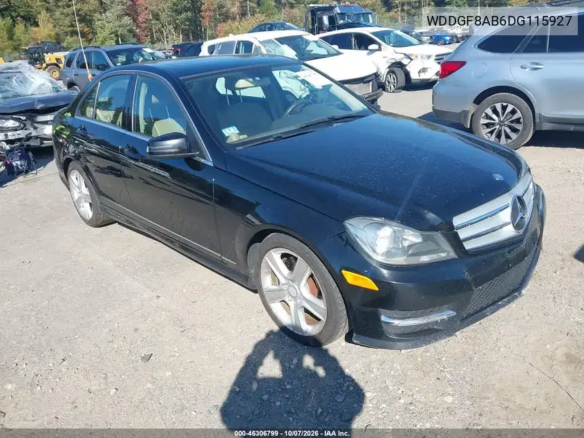 WDDGF8AB6DG115927 — 2013 Mercedes C-klasse, задняя часть, фото до ремонта