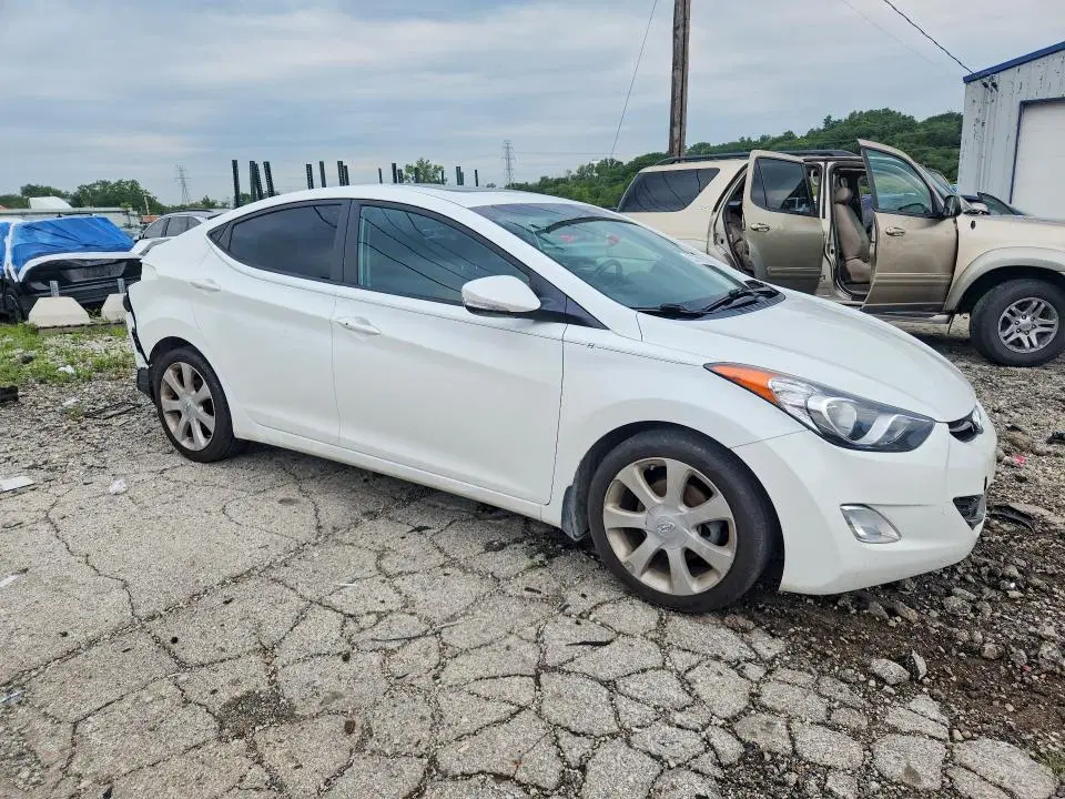2013 HYUNDAI ELANTRA VIN 5NPDH4AE0DH288428 фото 4
