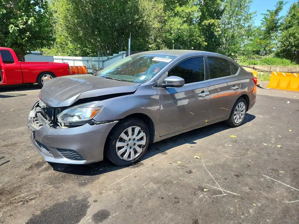 3N1AB7AP8JY251832 — 2018 Nissan Sentra, Front End, фото до ремонта