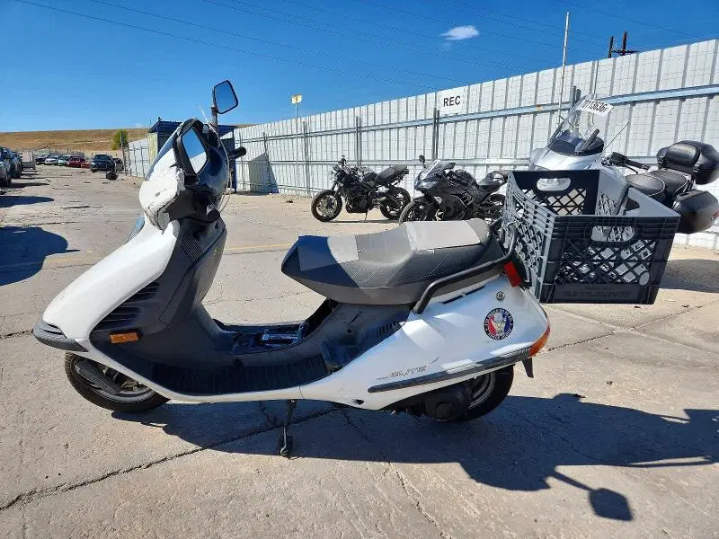 1987 HONDA CH150 VIN JH2KF0100HK208585 фото 3