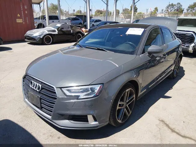 2019 Audi A3 40 Premium/40 Titanium Premium VIN WAUAUGFF1K1011628 фото 2