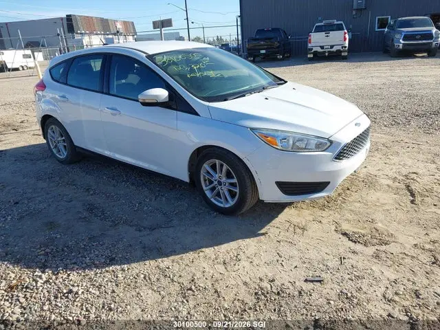 1FADP3K28HL305159 — 2017 Ford Focus SE, Hail, фото до ремонта