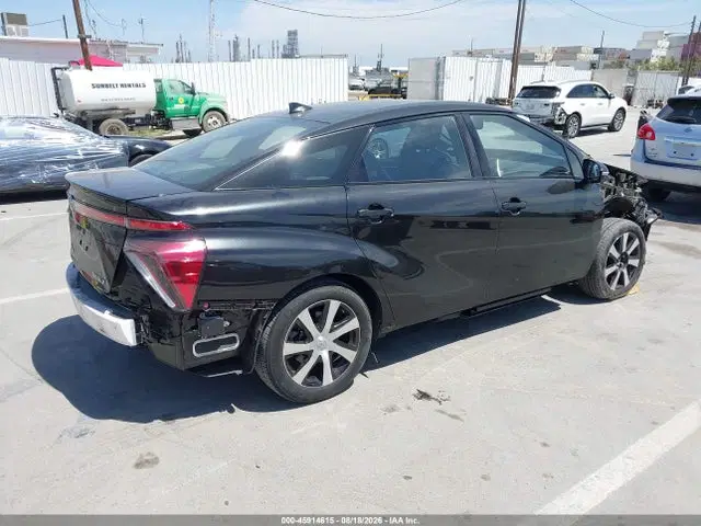 2018 Toyota Mirai VIN JTDBVRBD3JA004957 фото 4