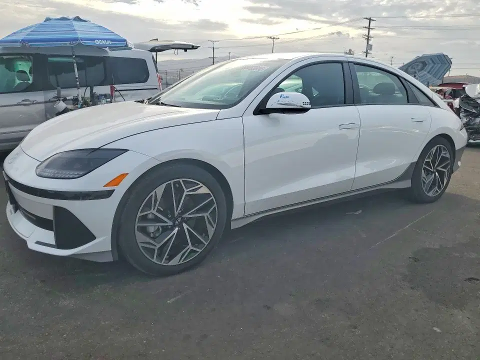 KMHM34AA0SA082845 — 2025 Hyundai Ioniq 6, Side, фото до ремонта