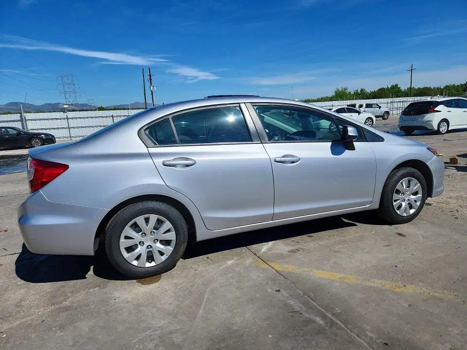 2012 HONDA CIVIC VIN 19XFB2F51CE379041 фото 3