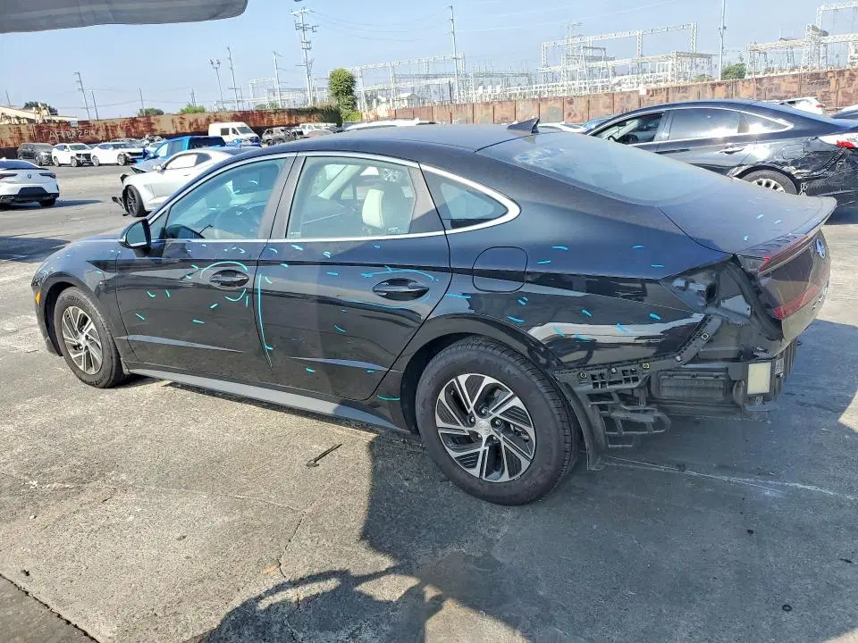 2023 Hyundai SONATA HYBRID VIN KMHL24JJ3PA077919 фото 2