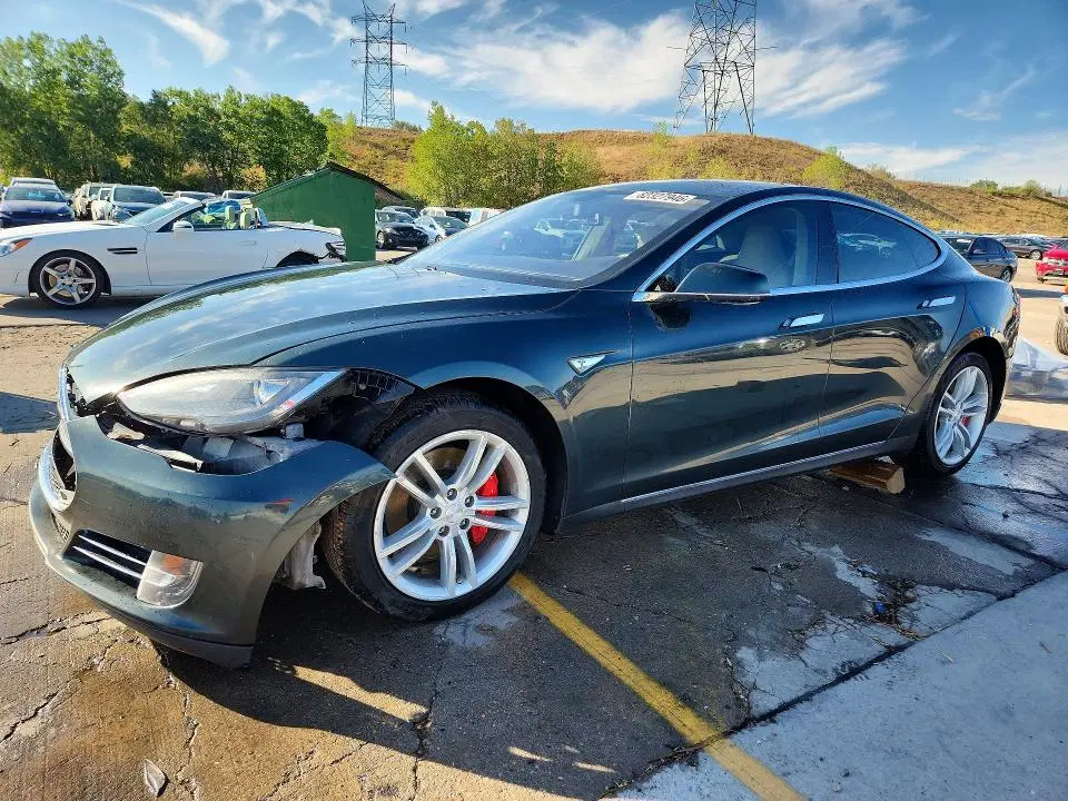 5YJSA1H16EFP32943 — 2014 Tesla Model S, FRONT END, фото до ремонта