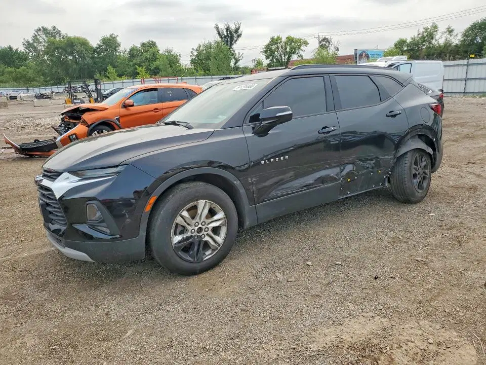 3GNKBCRS7KS570072 — 2019 Chevrolet Blazer, Боковая часть, фото до ремонта