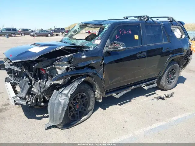 2018 Toyota 4runner Trd Off Road Premium VIN JTEBU5JR9J5564995 фото 2