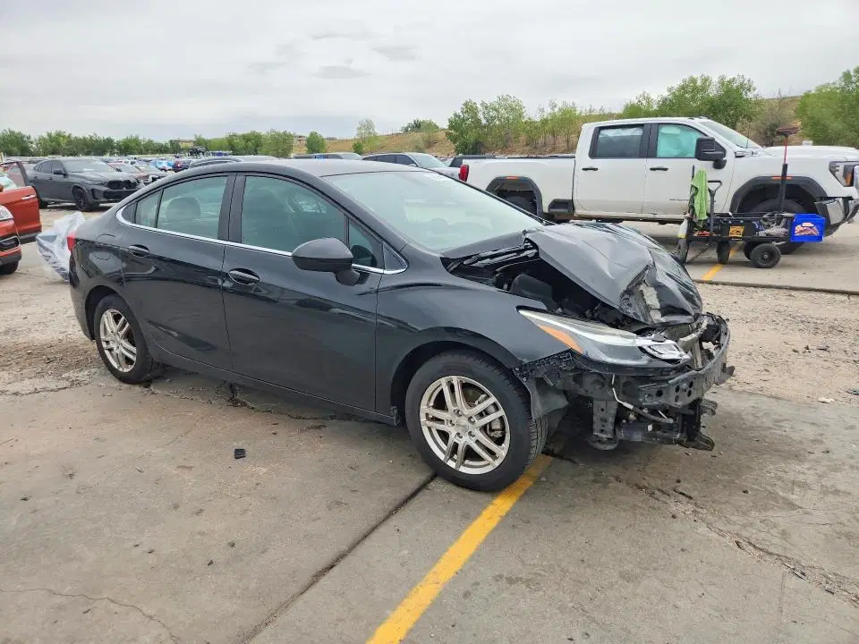 2018 CHEVROLET CRUZE VIN 1G1BE5SM3J7167543 фото 4